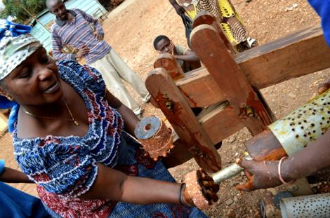 Sud-Kivu : Les femmes fabriquent les « Braises» du futur 