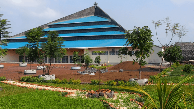 Ancienne cathédrale de Goma reconstruite par les chrétiens