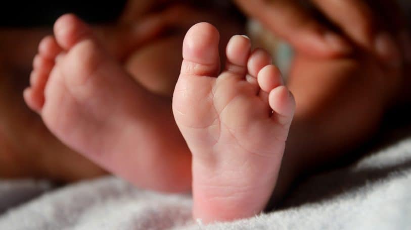 Un mariage brisé pour avoir mis au monde un enfant albinos
