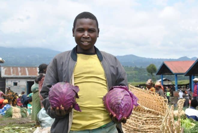 Il a décuplé son investissement en trois ans grâce à l’agriculture, l’histoire de Christian Mugisho
