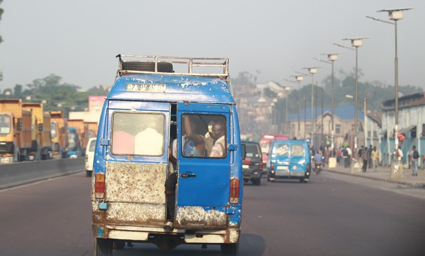 A Kinshasa, le prix volatile du transport en commun