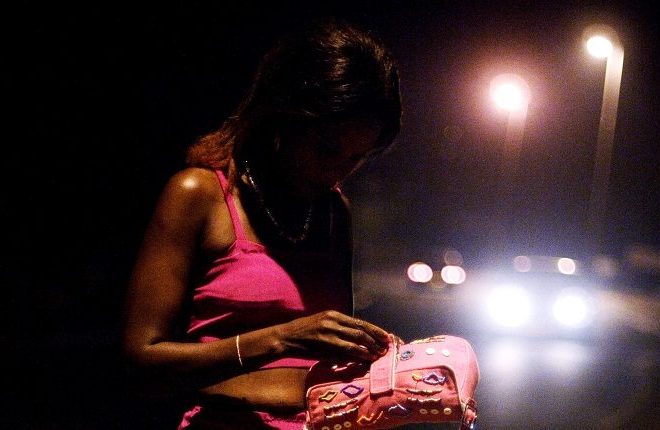 Prostitution en Côte d’Ivoire : la ruée des filles de plus en plus jeunes