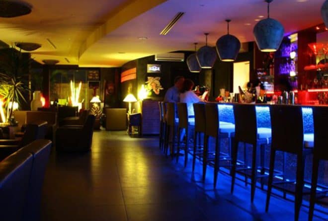 Lounge-bars ou des « kuzu 2.0 » ?