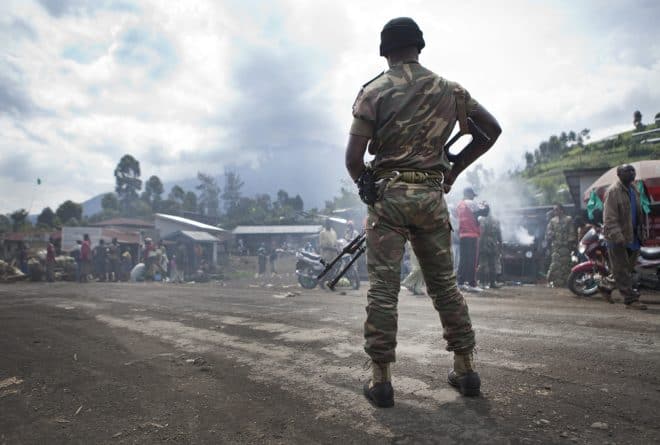 Camp militaire Kokolo à Kinshasa : seuls les plus forts sont bien logés