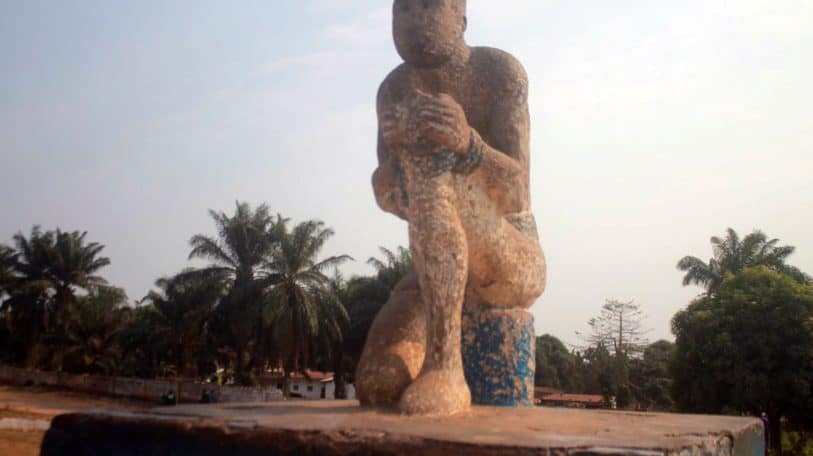 Les monuments en voie de disparition à Mbujimayi
