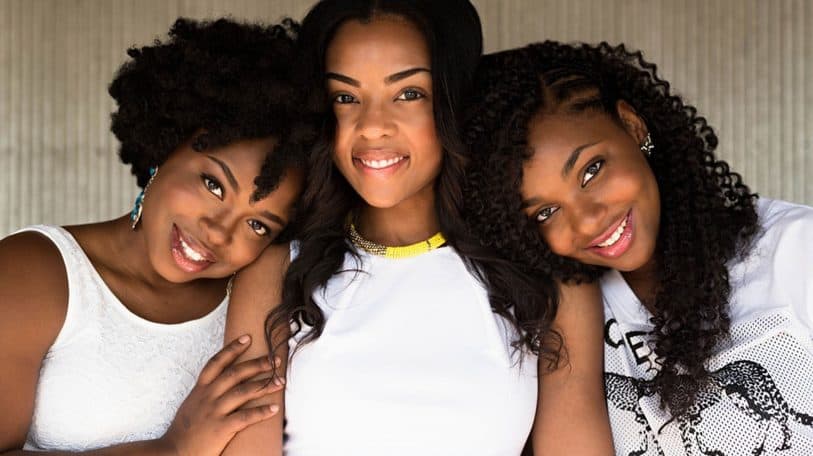 Ces préjugés auxquels font face les filles napppy de Kinshasa
