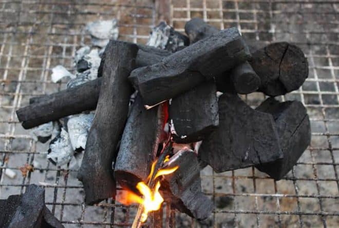 Utilisation du charbon de bois : cette pratique qui nous tue à petit feu