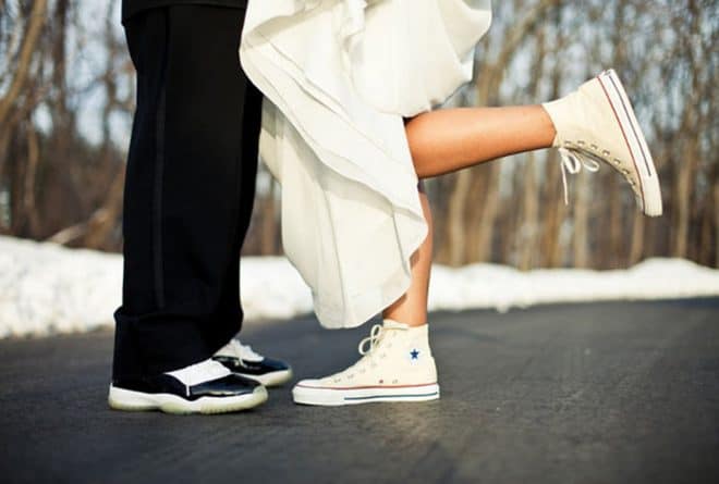 Se marier habillée en baskets, la nouvelle tendance des Kinoises