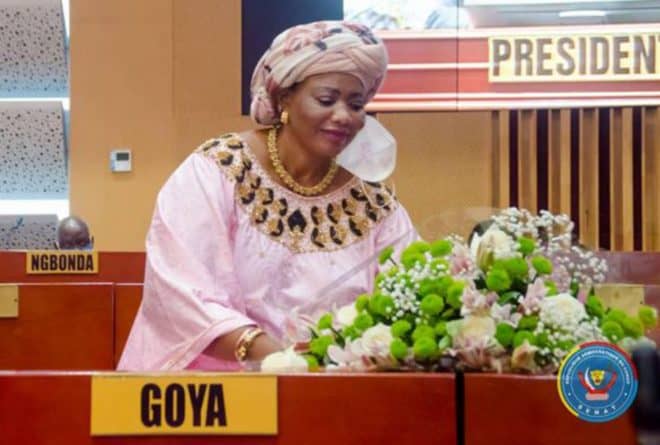 Sénat : la plainte de Bijou Goya maintenue malgré les fleurs de Thambwe Mwamba