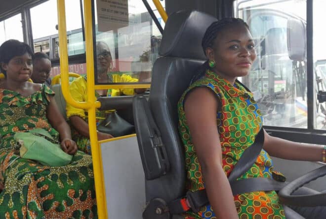 #VraiMobali : au volant, la femme conduit mieux que les hommes en RDC