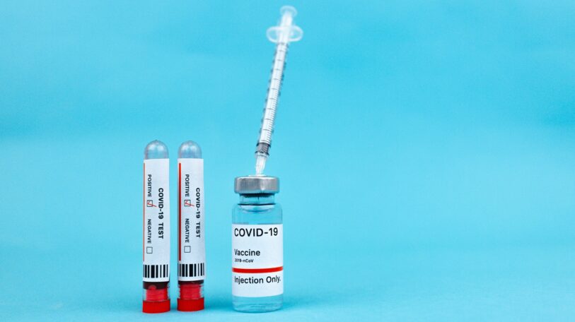Covid-19 : vacciné, et on ne peut plus contracter la maladie ?