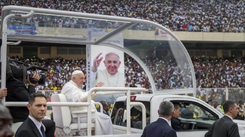 Les temps forts de la catéchèse du pape François aux jeunes de Kinshasa