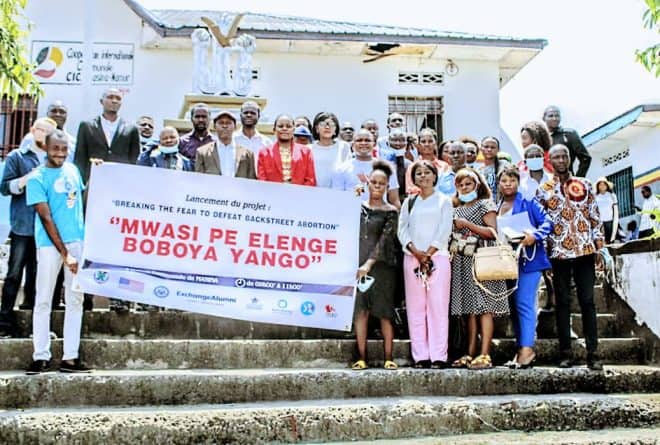 Lutte contre l’avortement clandestin : le projet Mwasi pe elenge bo boya a été lancé à Kinshasa