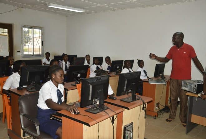 Innovation et opportunités dans l’éducation des jeunes en RDC