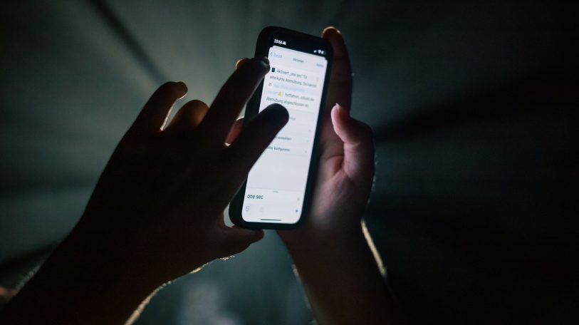 Et si la paix commençait par notre responsabilité dans ce que nous publions et partageons ?